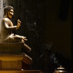 Le guide complet du bouddhisme et ce que cela signifie pour la société moderne