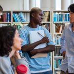 Denis Bouclon : l’éducation comme levier de reconstruction et de coopération internationale